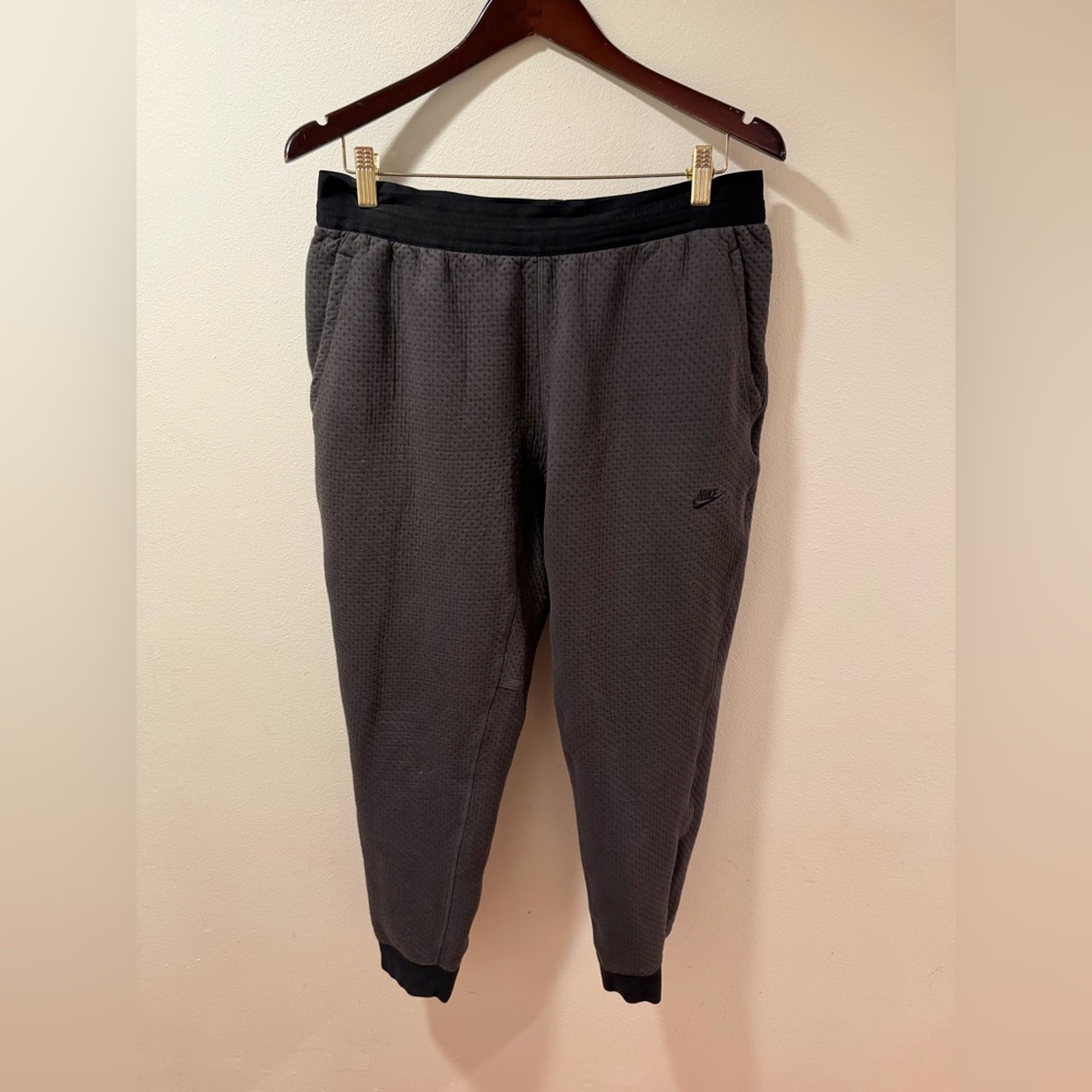 Nike Men's Charcoal Tech Pack Textured Joggers